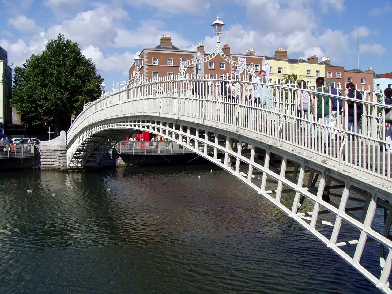 Ha'penny Bridge — Dublin