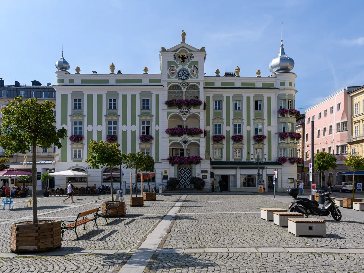 Gmunden Town Hall & Ceramic Carillon — Gmunden