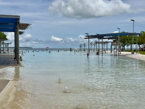 Esplanade et lagon de Cairns — Cairns
