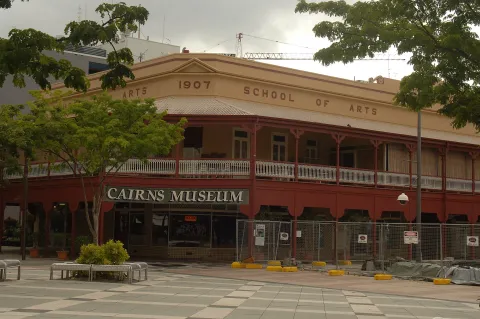 Cairns Museum (bâtiment School of Arts) — Cairns