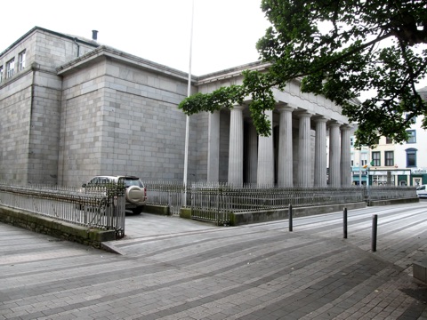 Dundalk Courthouse & Market Square — Dundalk
