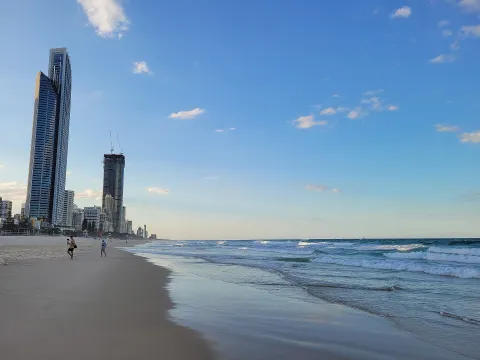 Surfers Paradise Beach — Gold Coast