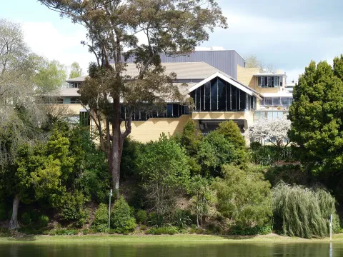 Waikato Museum Te Whare Taonga o Waikato — Hamilton