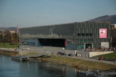 Lentos Art Museum — Linz