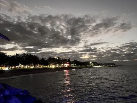 The Strand — Townsville
