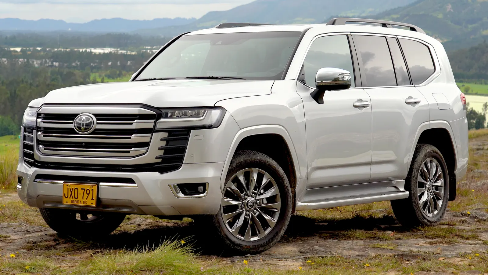 Toyota Land Cruiser 300 za 2027. godinu